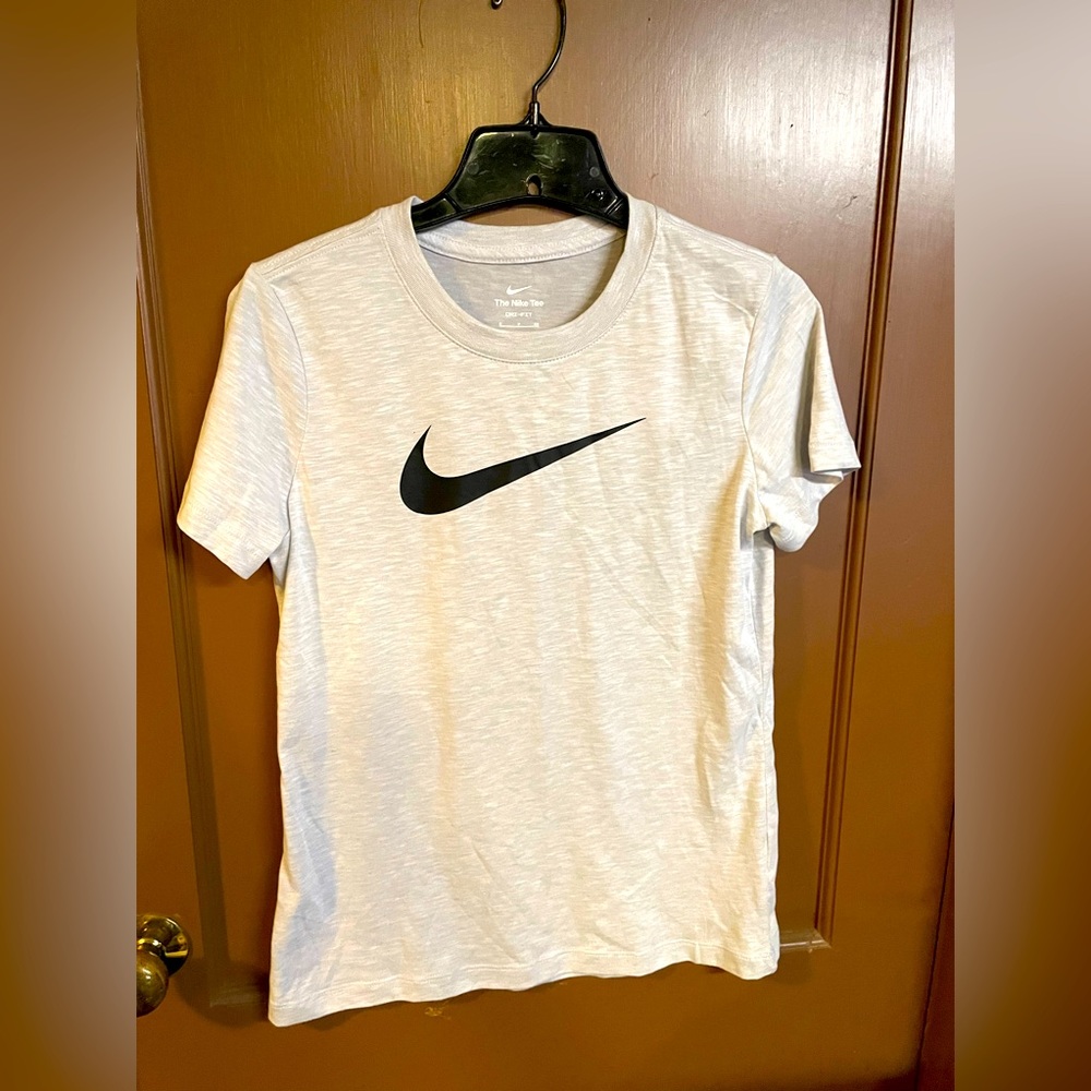 NWT NIKE